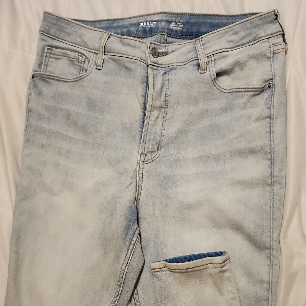 Old Navy Light Blue Skinny Jeans